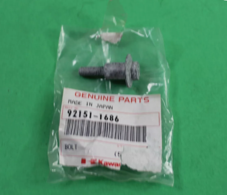 Болт крышки вариатора Kawasaki BRUTE FORCE KVF750. 92151-1686 92151-1686 фото
